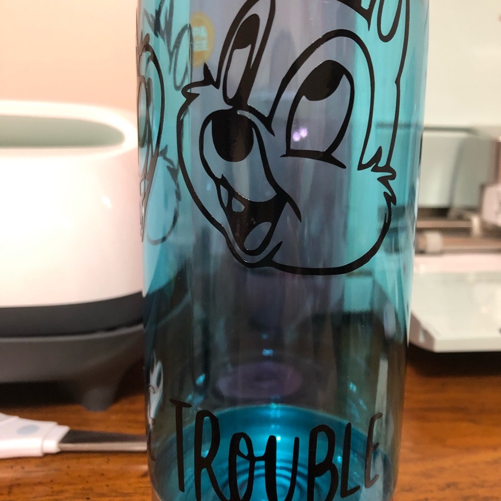 Water cups - Picture 4 of 5